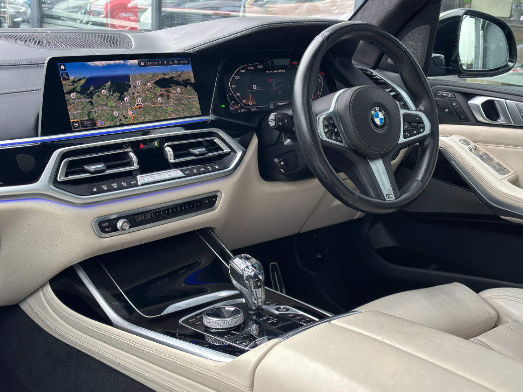 2021 BMW X7