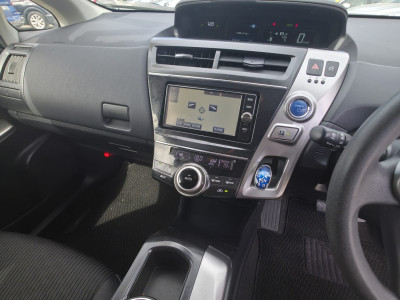 2017 Toyota Prius Alpha