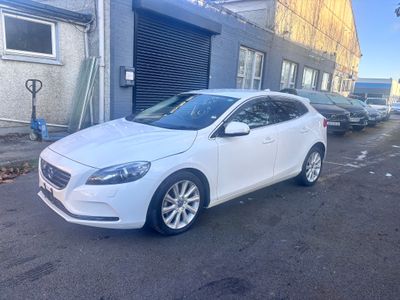 2015 Volvo V40