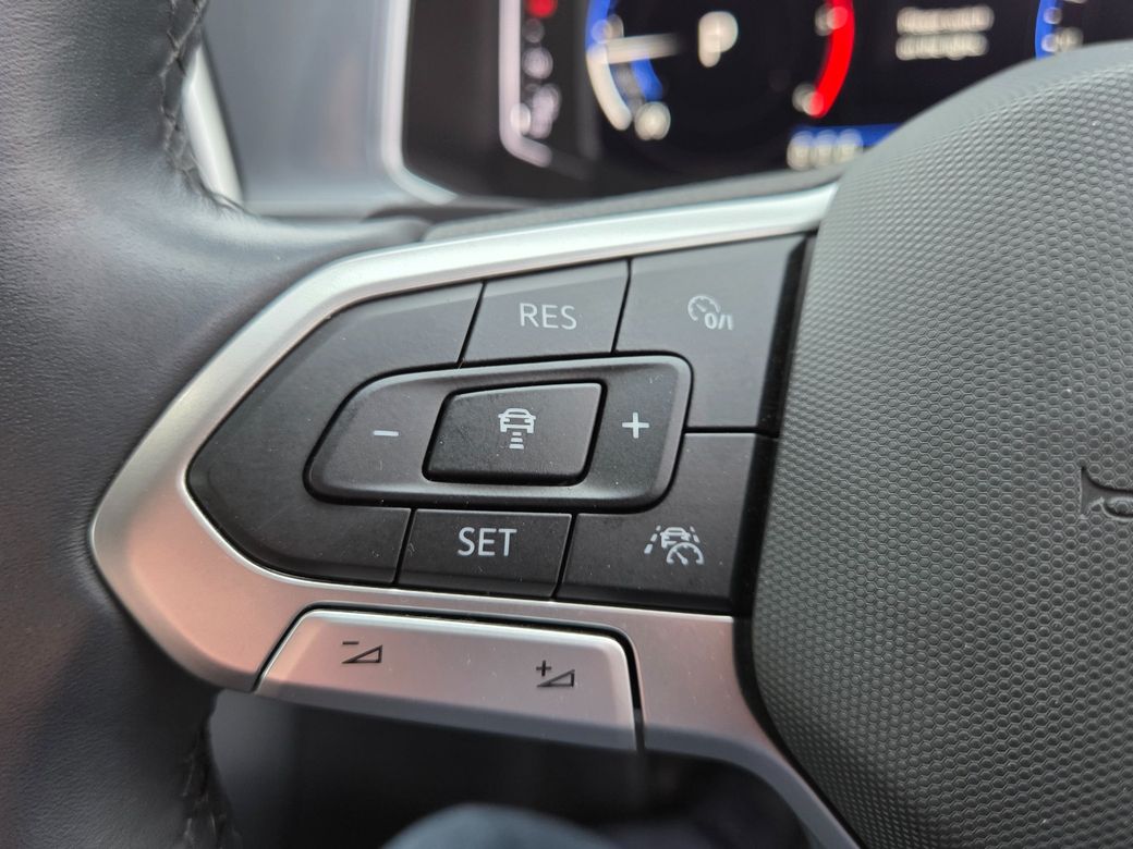 2023 Volkswagen T-Roc