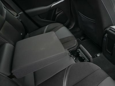 2017 Volvo V40