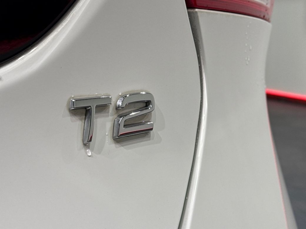 2018 Volvo V40