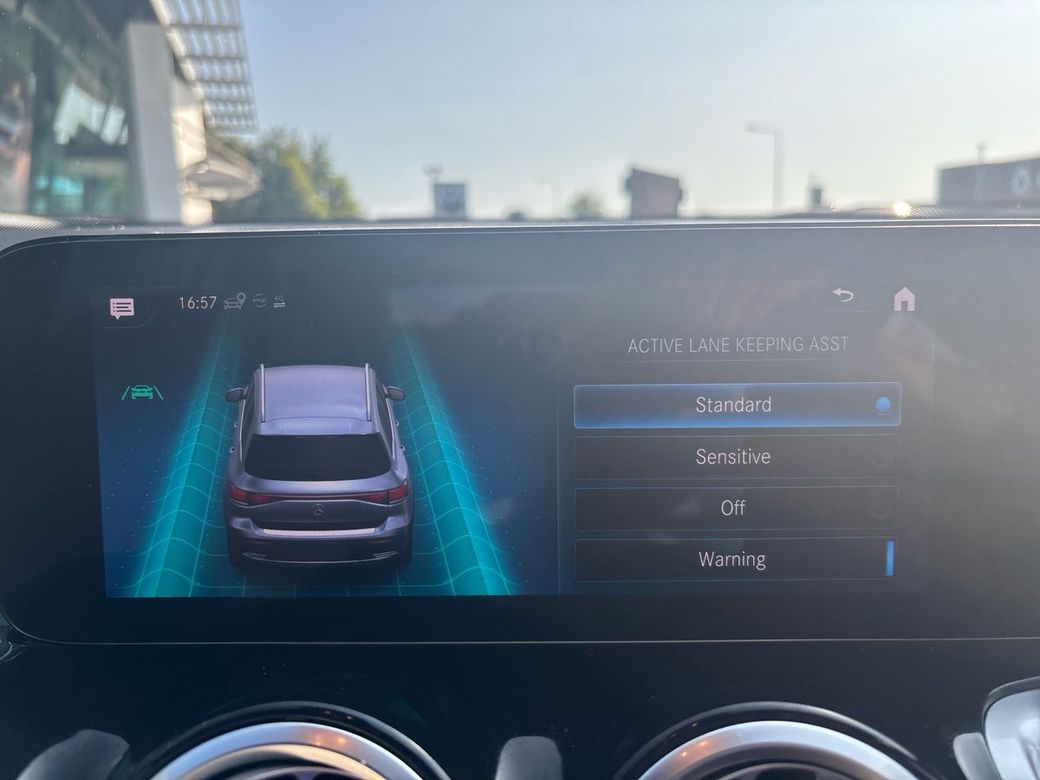 2023 Mercedes-Benz EQB
