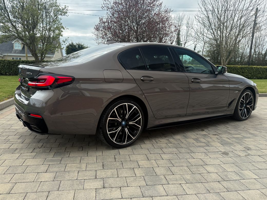 2022 BMW 5 Series