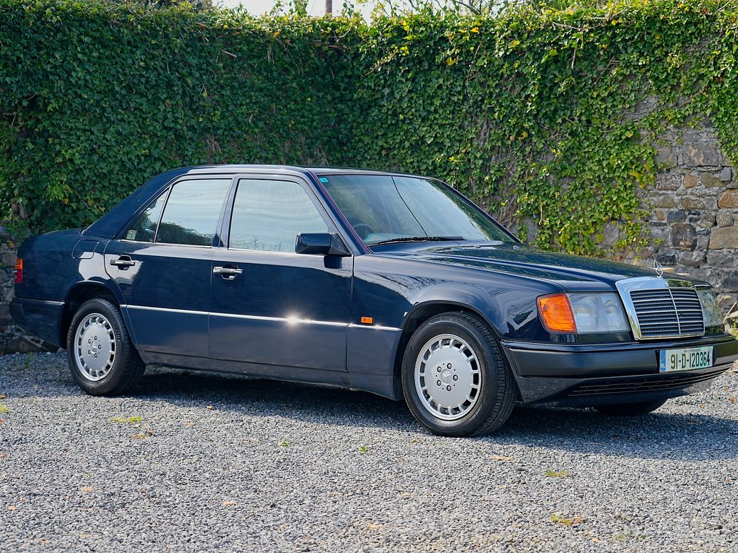 1991 Mercedes-Benz E 300