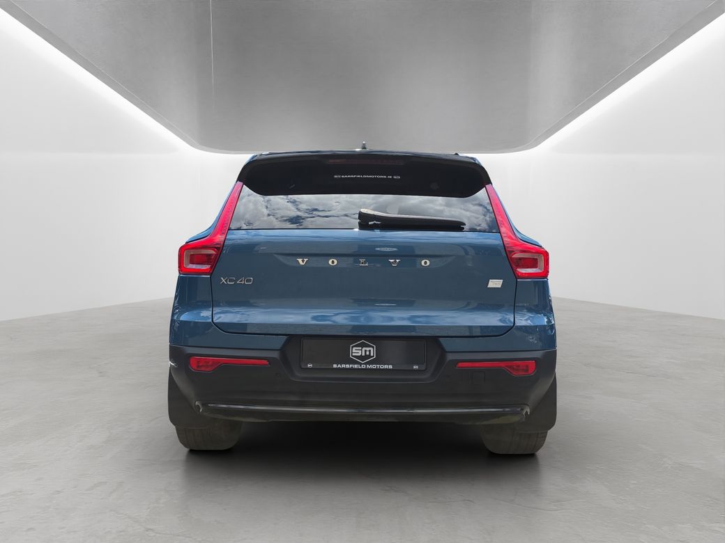 2023 Volvo XC40