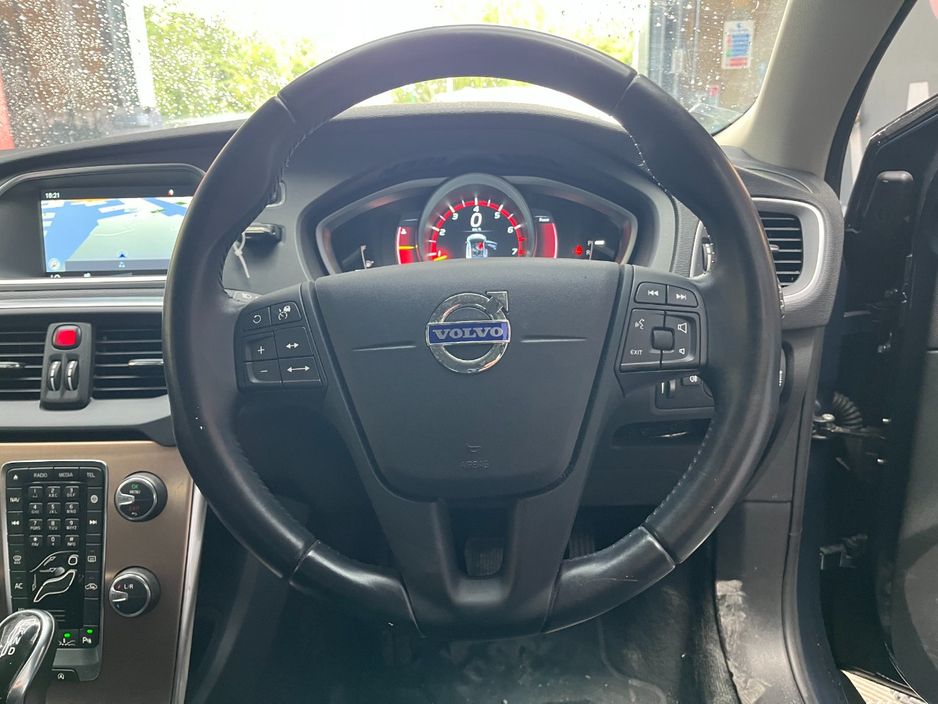 2015 Volvo V40