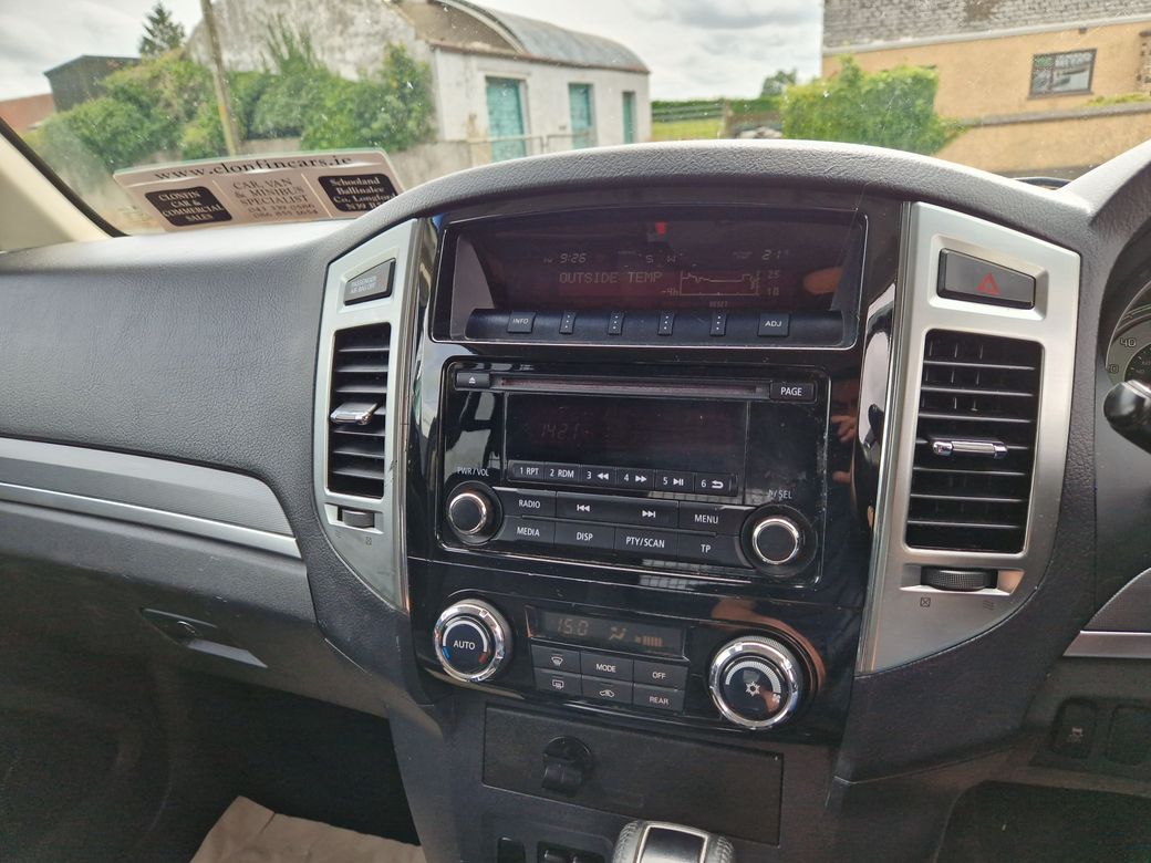 2017 Mitsubishi Shogun