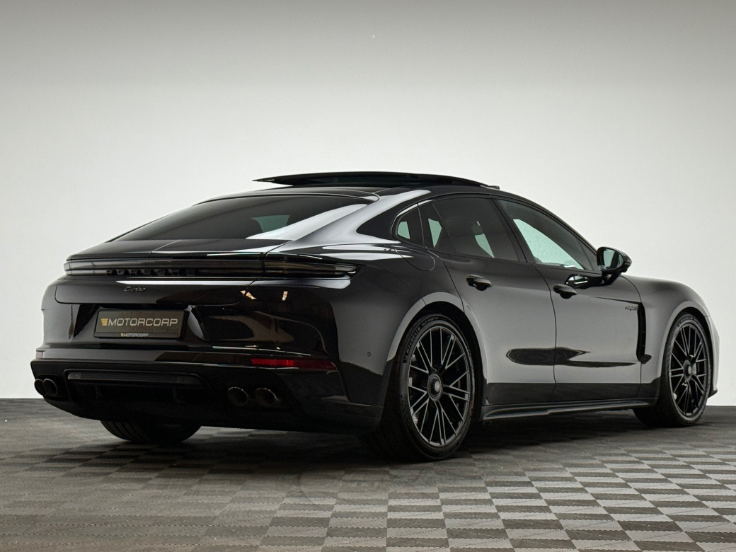 2025 Porsche Panamera