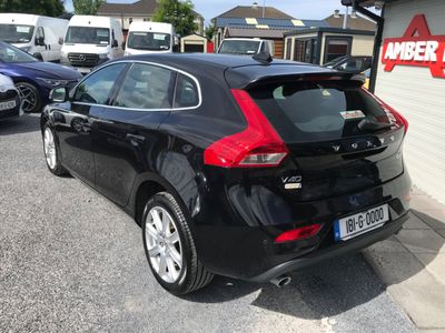 2018 Volvo V40