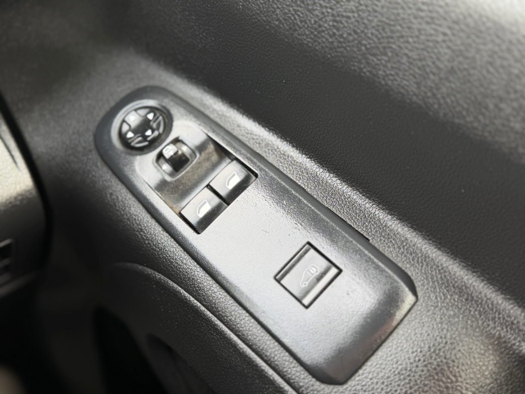 2022 Peugeot Partner