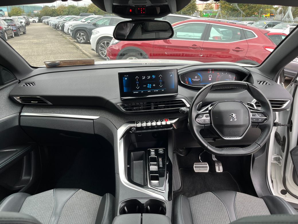 2023 Peugeot 5008