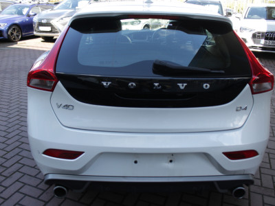 2016 Volvo V40