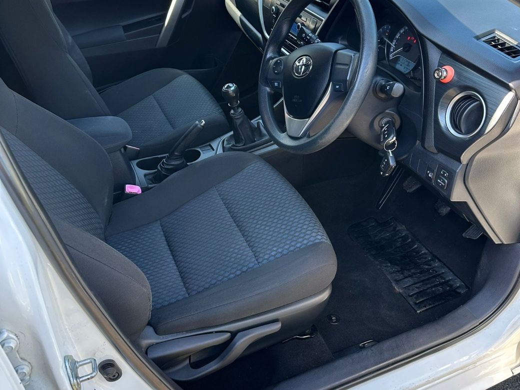 2013 Toyota Auris