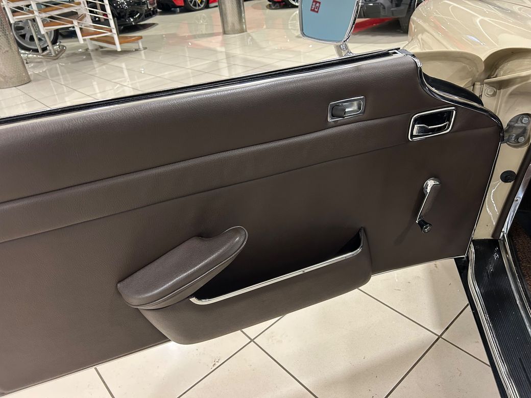 1971 Mercedes-Benz SL Class