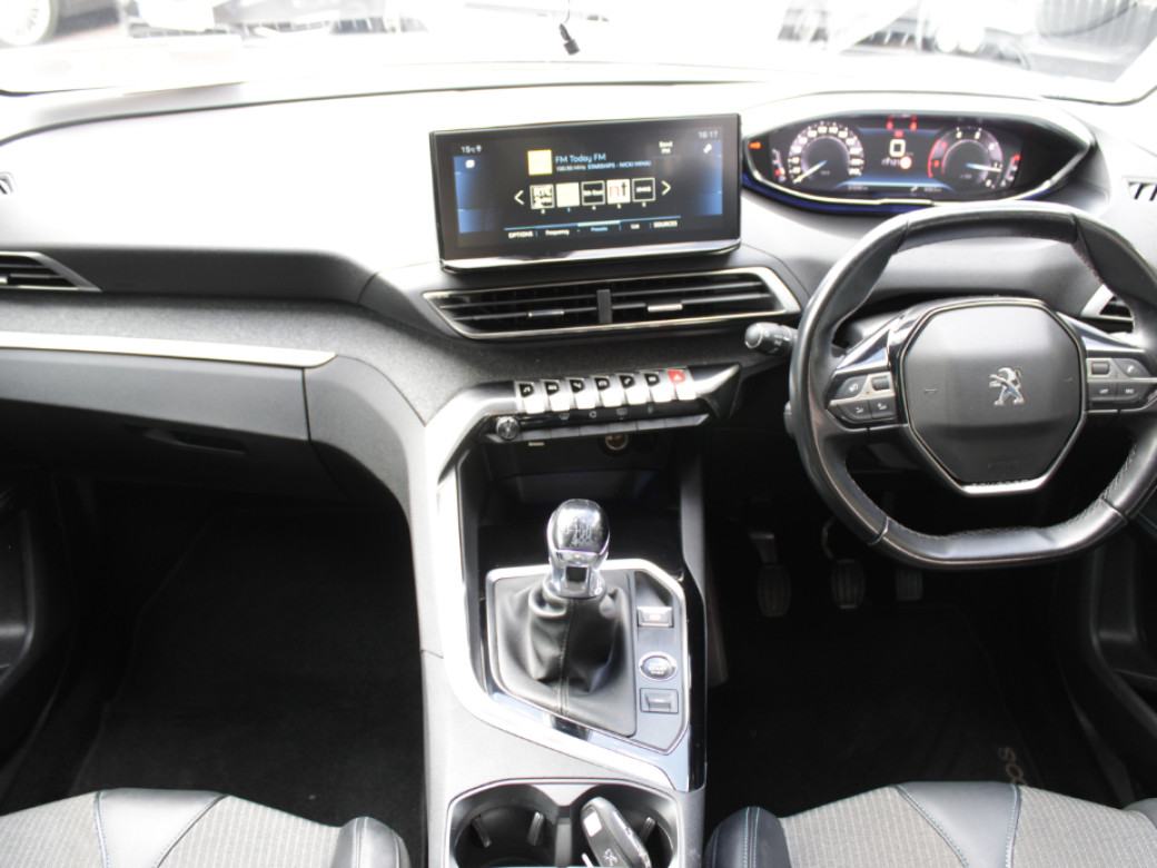 2022 Peugeot 5008