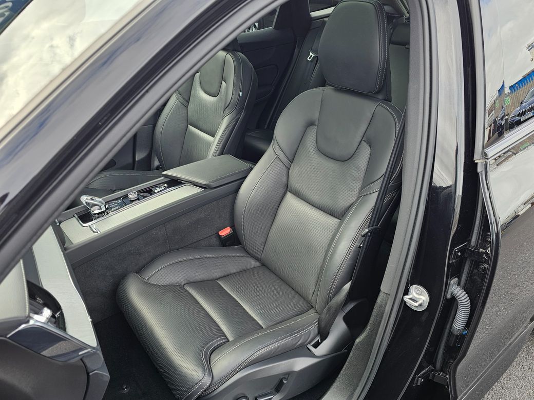 2025 Volvo XC60