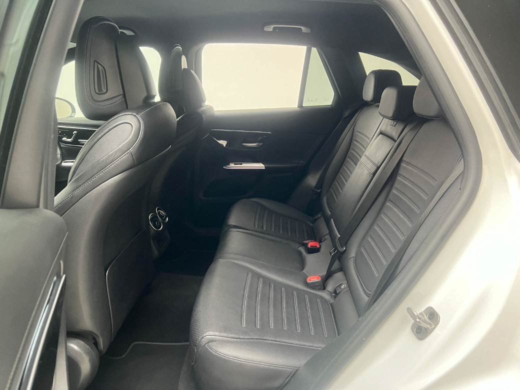 2024 Mercedes-Benz GLC Class