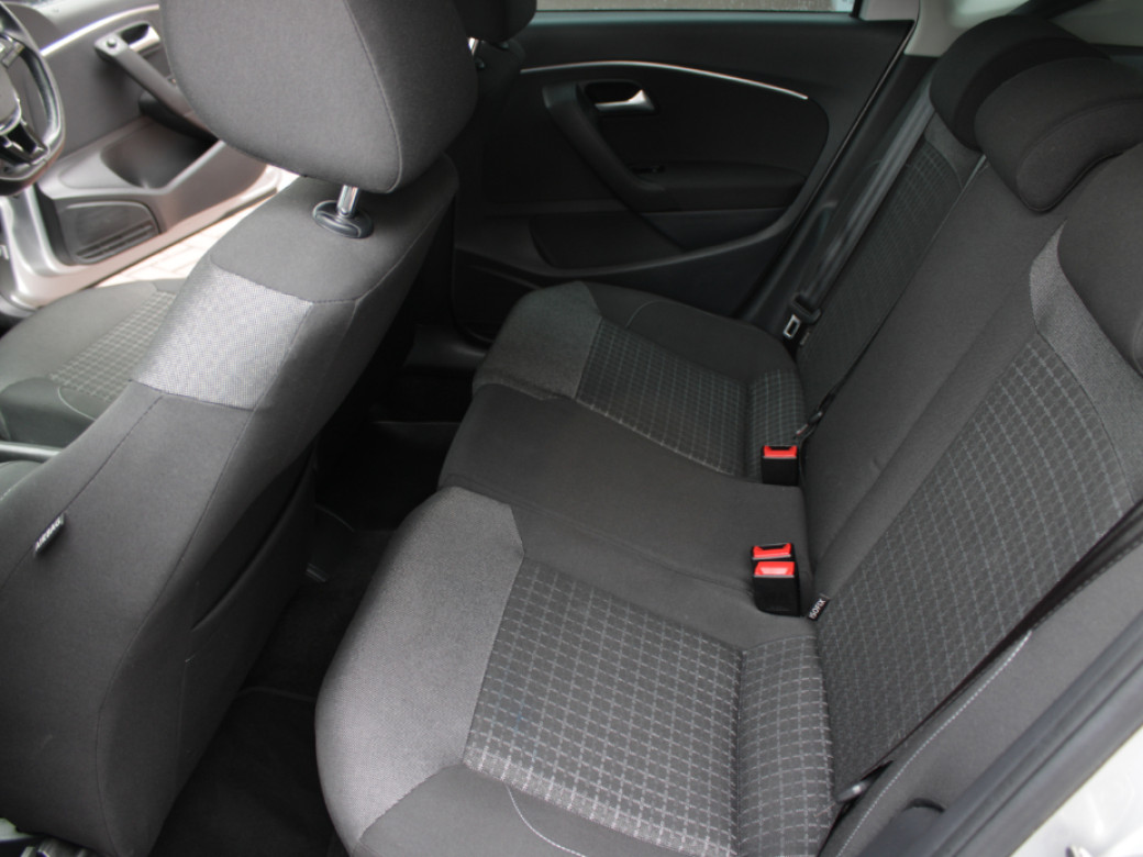 2015 Volkswagen Polo