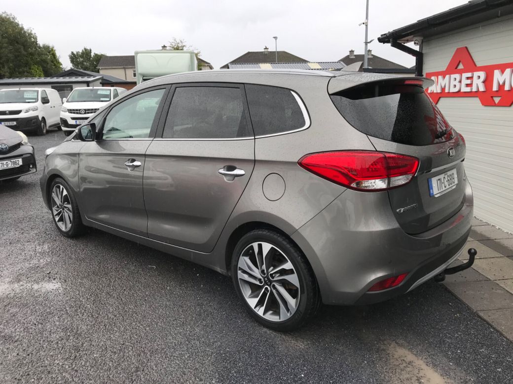 2017 Kia Carens