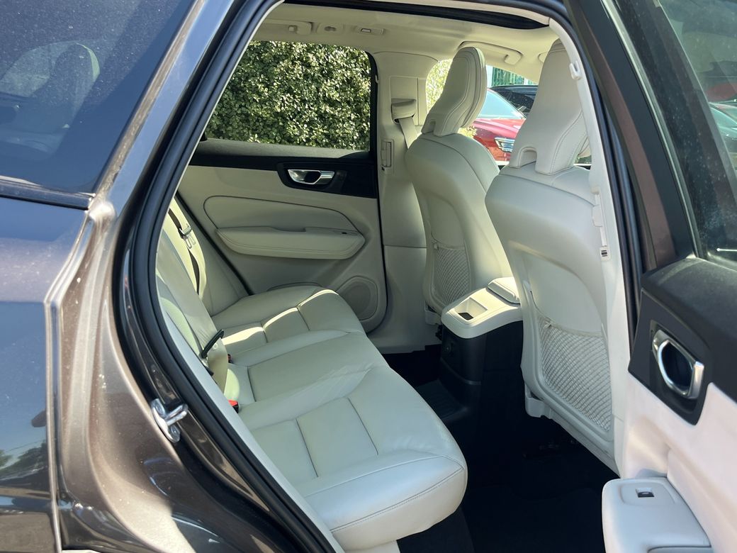 2023 Volvo XC60