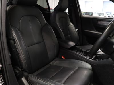2020 Volvo XC40