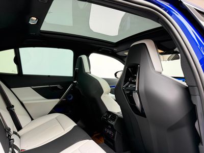 2025 BMW M5