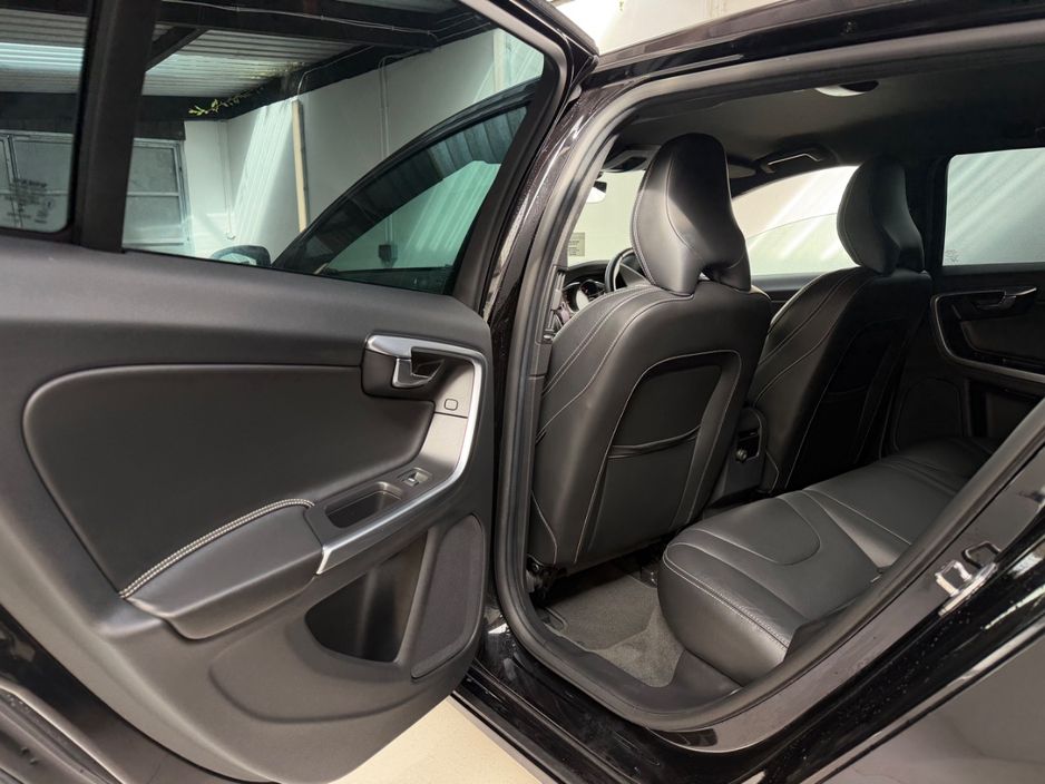 2017 Volvo V60