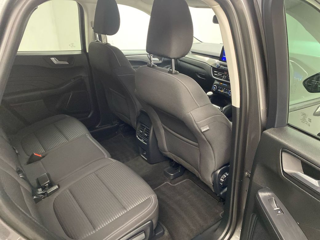 2022 Ford Kuga