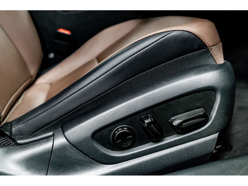 2023 Lexus ES 300h