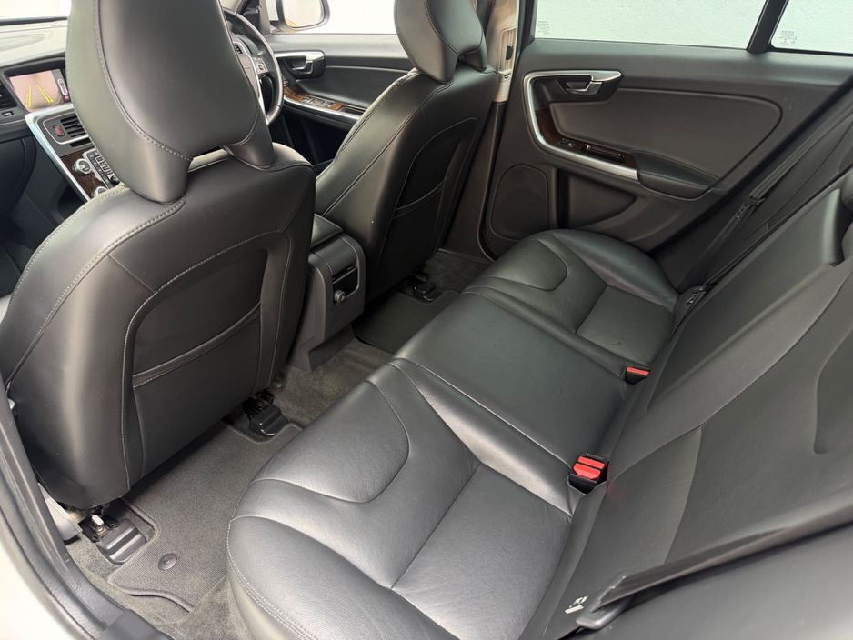 2018 Volvo V60