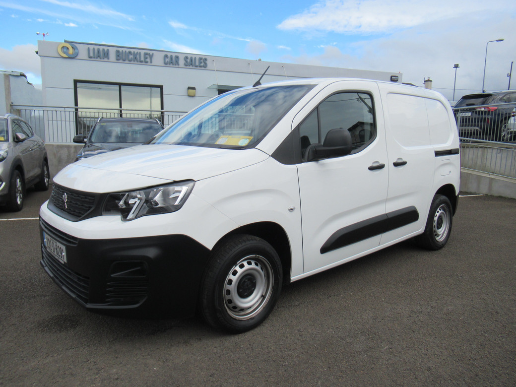 2022 Peugeot Partner