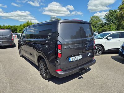 2025 Ford Transit Custom