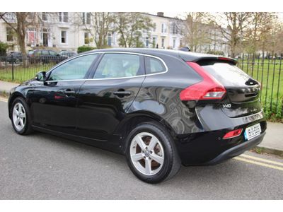 2015 Volvo V40