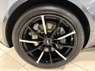 2022 Aston Martin DB11