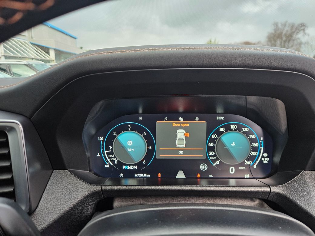 2025 Volkswagen Amarok