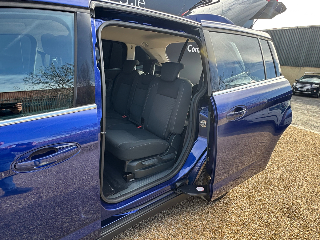 2015 Ford Grand C-Max