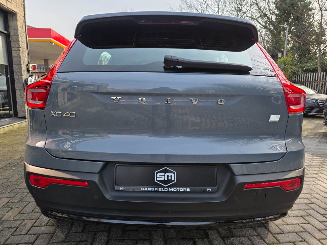 2023 Volvo XC40