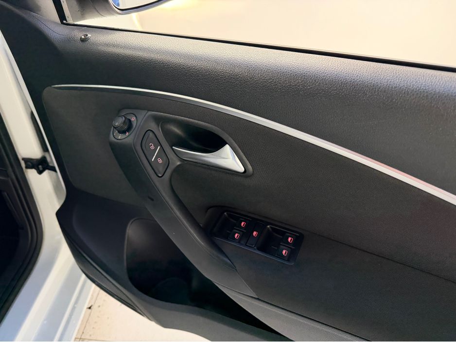 2016 Volkswagen Polo