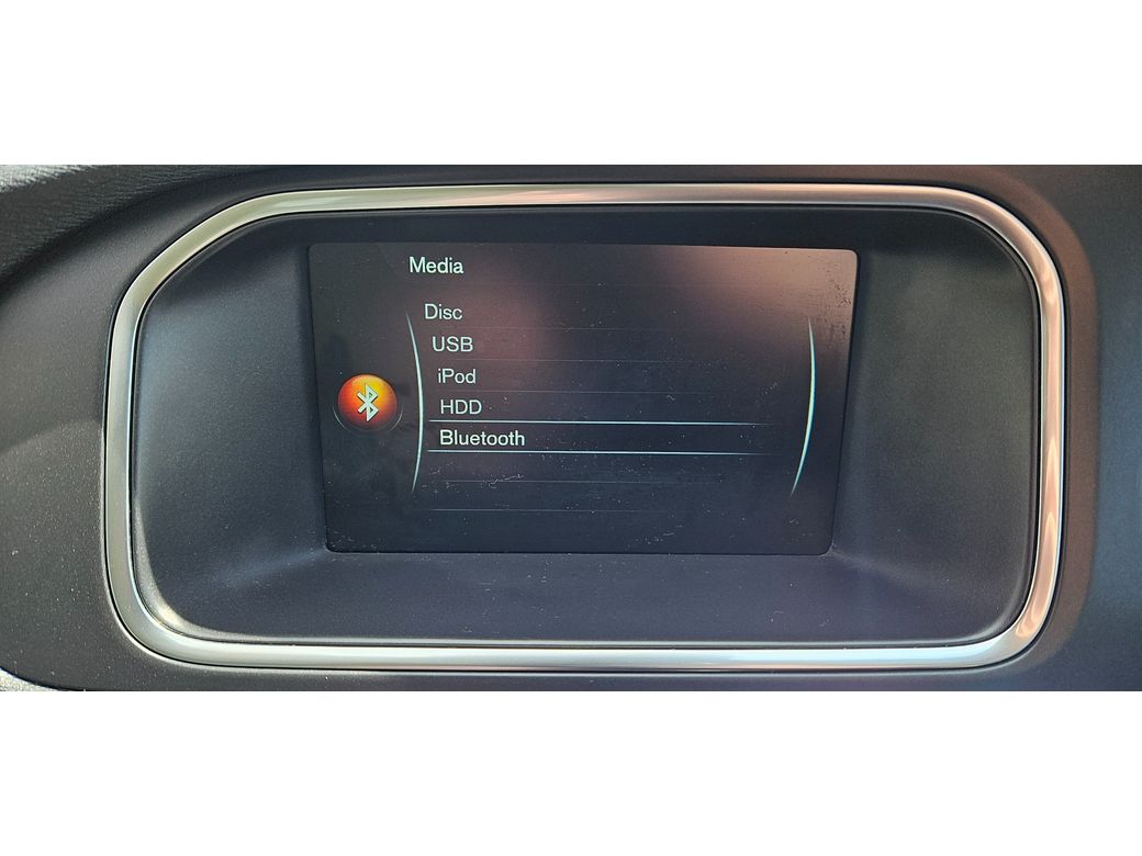 2017 Volvo V40
