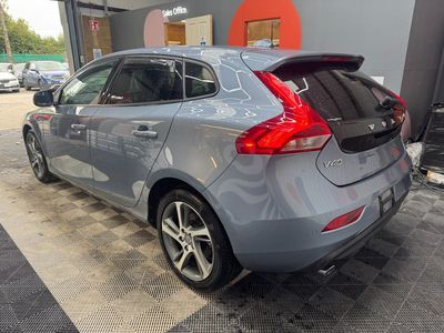 2018 Volvo V40