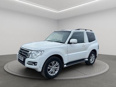 2016 Mitsubishi Shogun