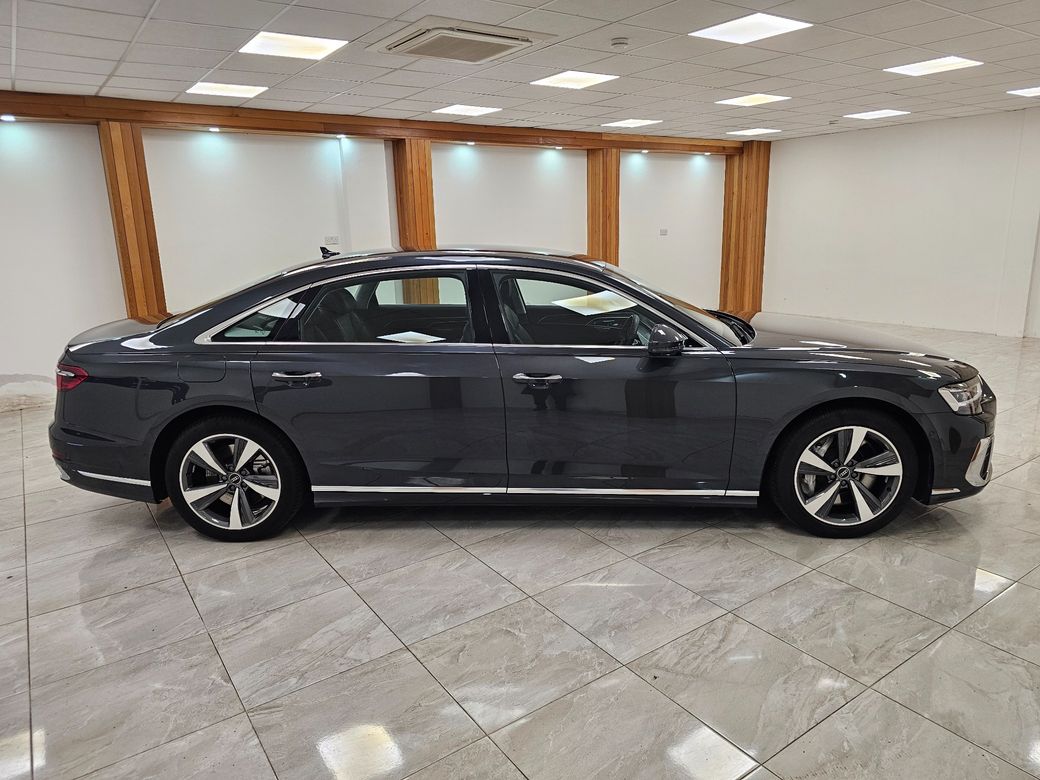 2024 Audi A8
