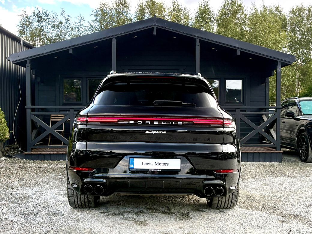 2023 Porsche Cayenne