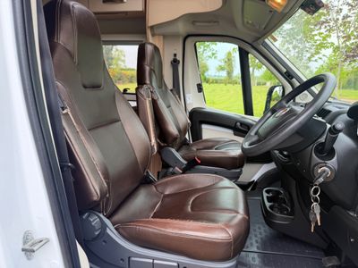 2019 WEINSBERG  CARA SUITE 650 R.H.D 