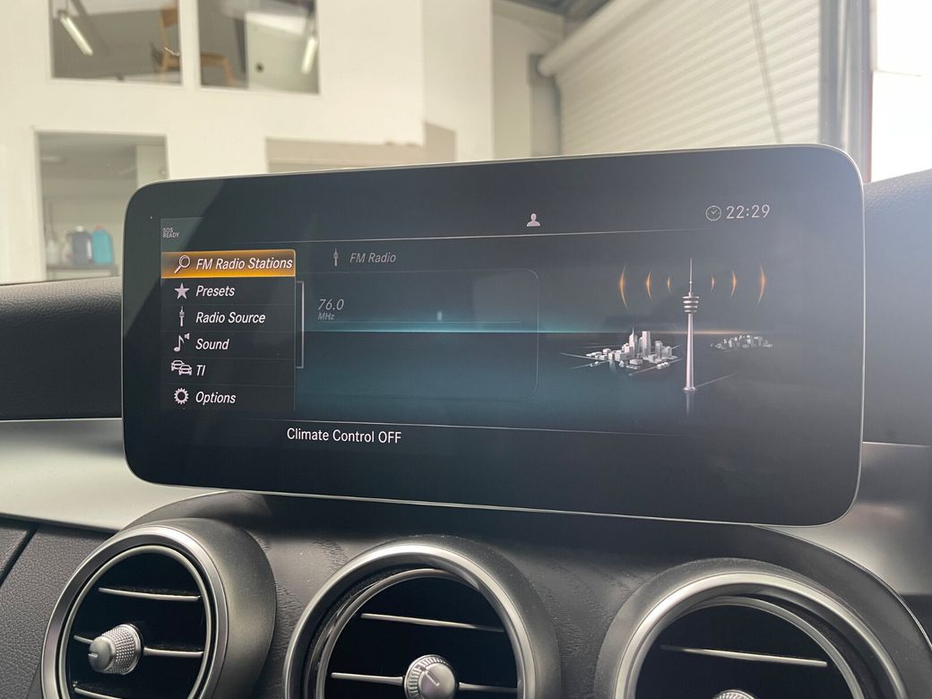 2019 Mercedes-Benz 220