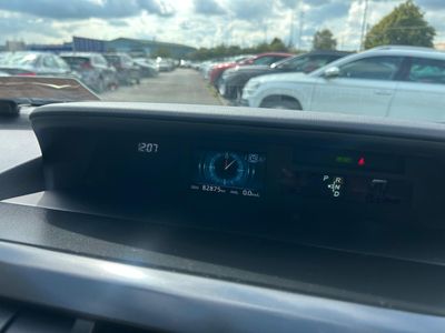 2016 Toyota Prius Alpha