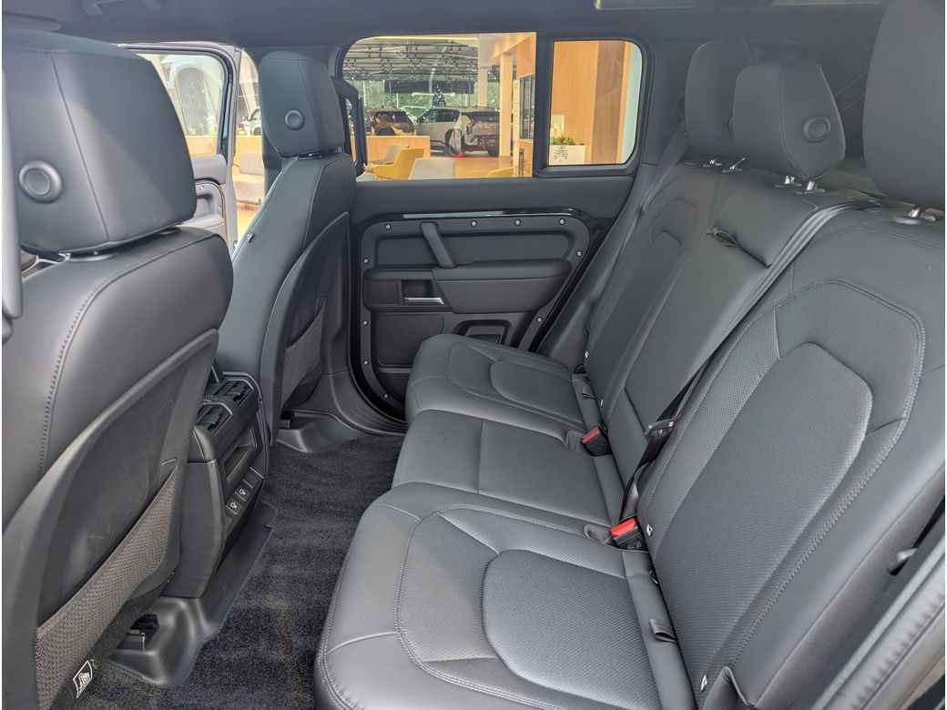 2025 Land Rover Defender