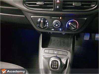 2023 Hyundai i10