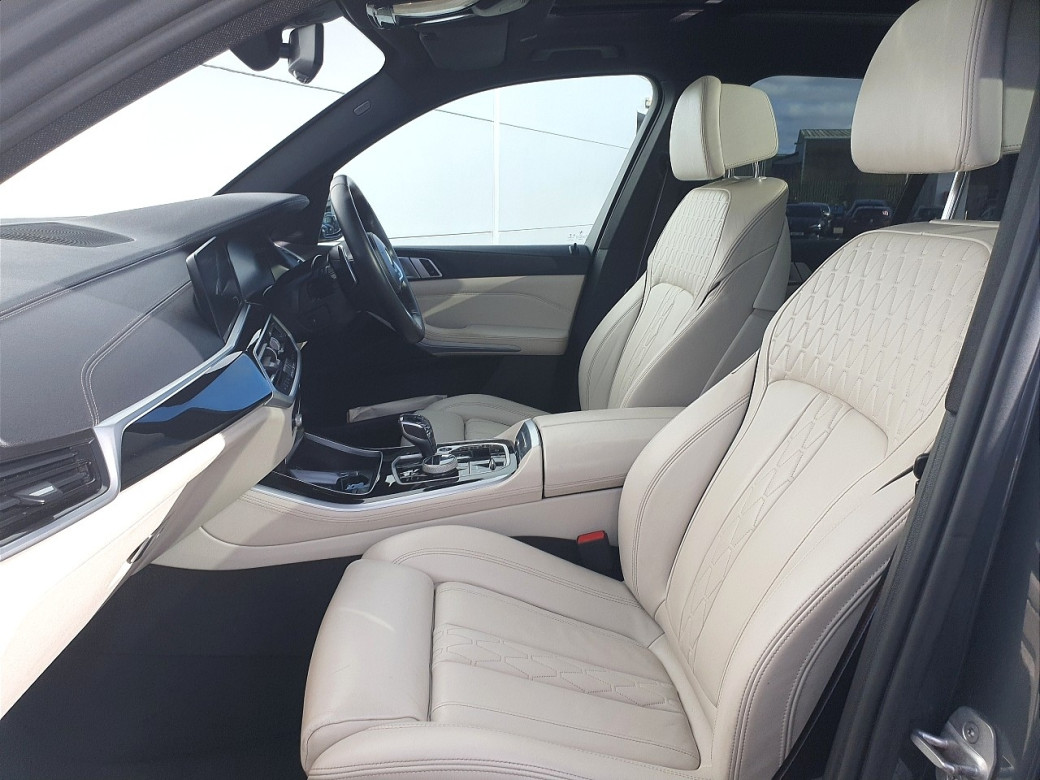 2022 BMW X5